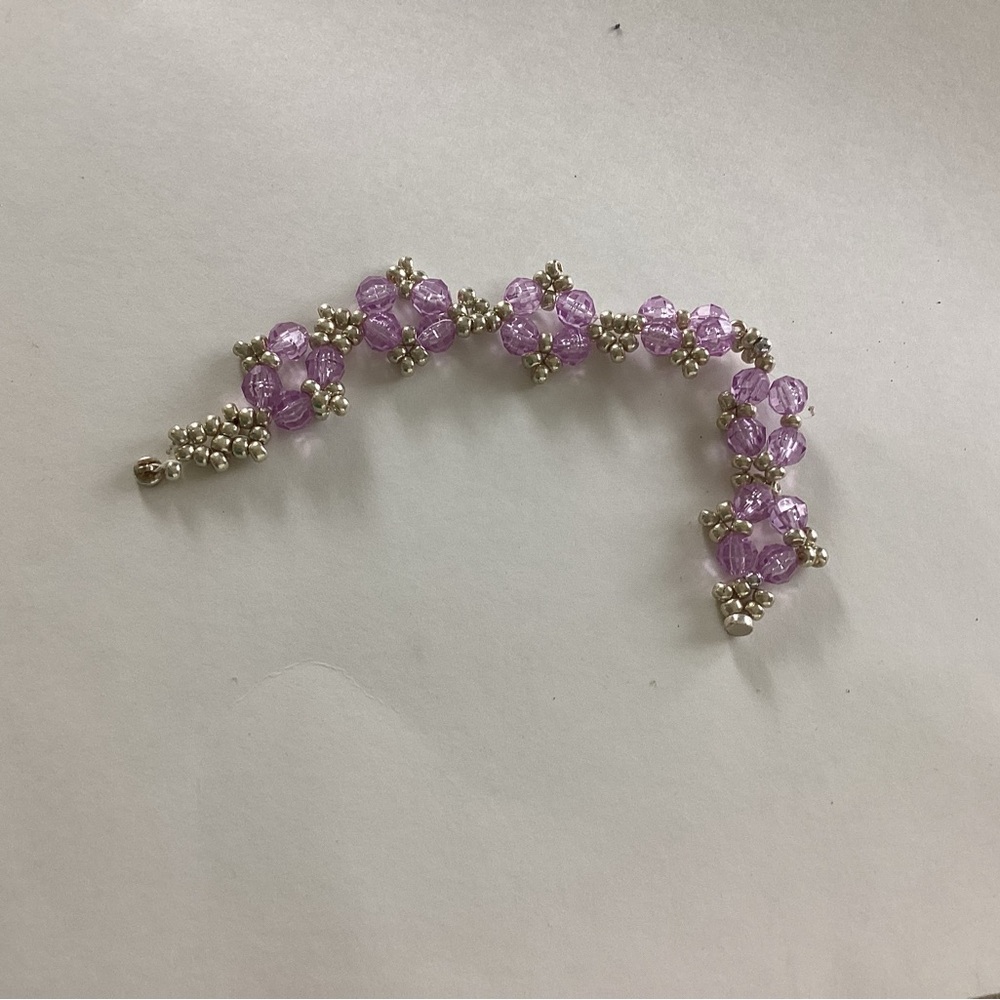 Elegant Purple and Silver Beaded Bracelet